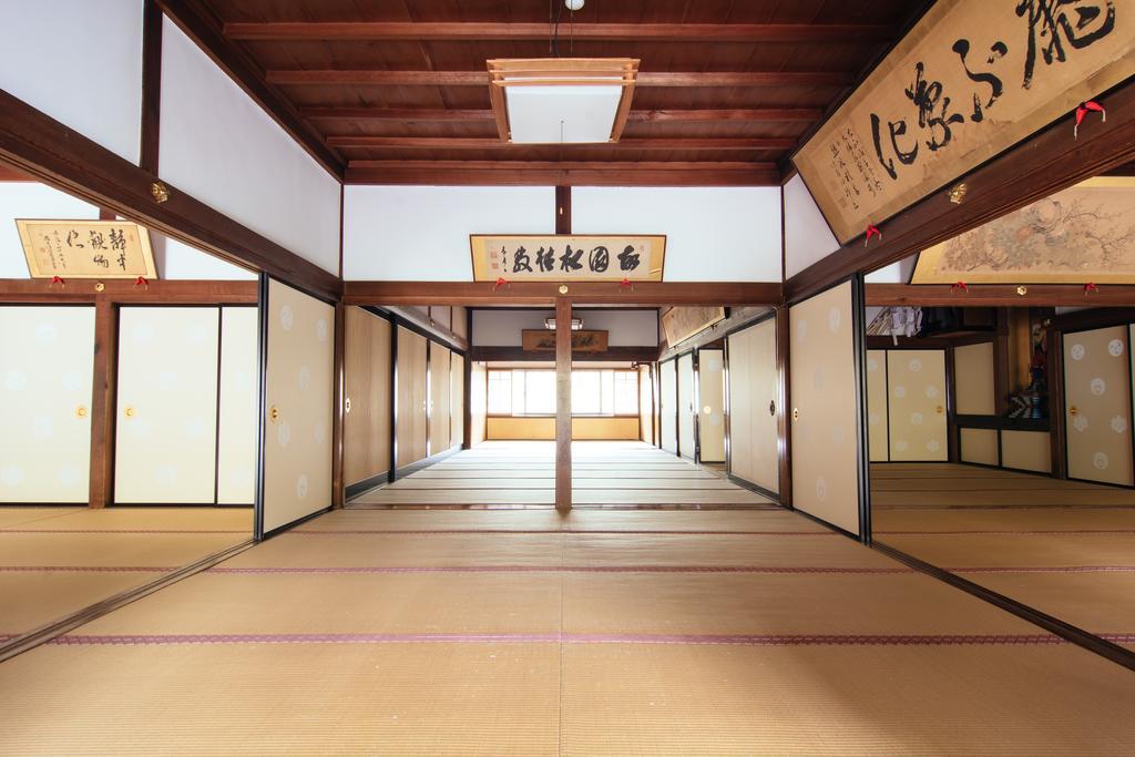 高野山 宿坊 熊谷寺 -Koyasan Shukubo Kumagaiji- Hotel Wakayama Exterior photo